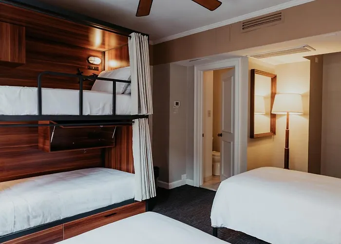 Selina Hotel