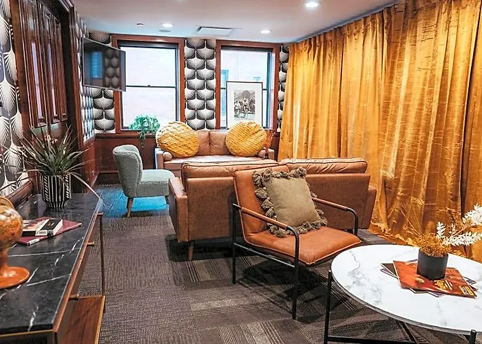 Hotel Selina 3*