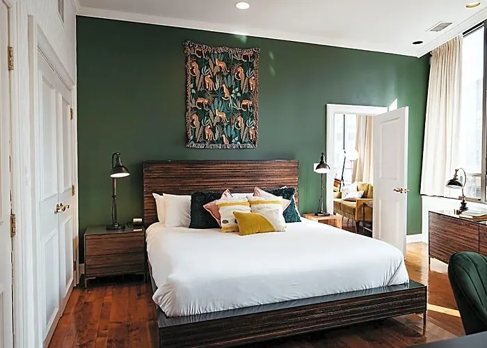 Selina Hotel